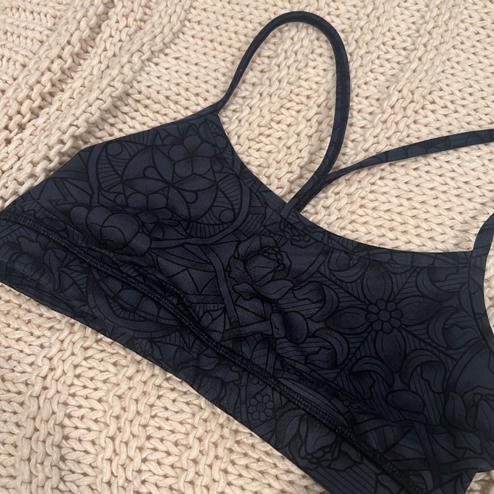 Lululemon Power Y Sports Bra